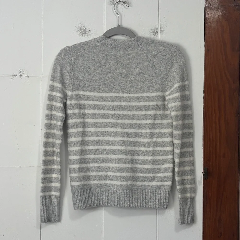 J.Crew Womens XS Grey White Striped V-Neck Button Front Knit Cardigan Sweater
